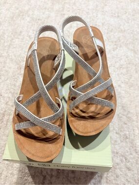 Daisy Fuentes Silver Crystal-Strap Slingback Sandals